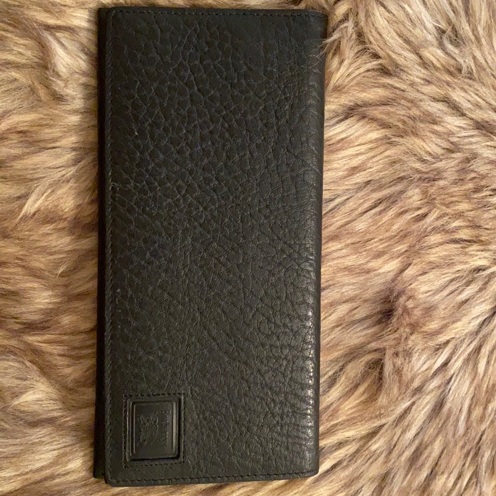 Burberry’s Long Black Wallet